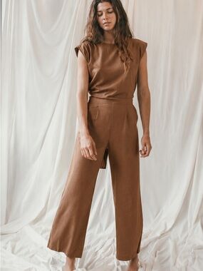 NWT OZMA Matador Silk Noil Wide Leg Romper
Jumpsuit Small California Made